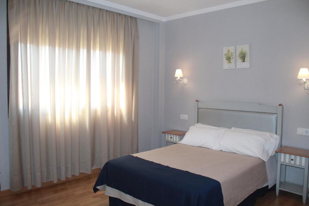 Hotel Torre Del Oro La Rinconada Bagian luar foto